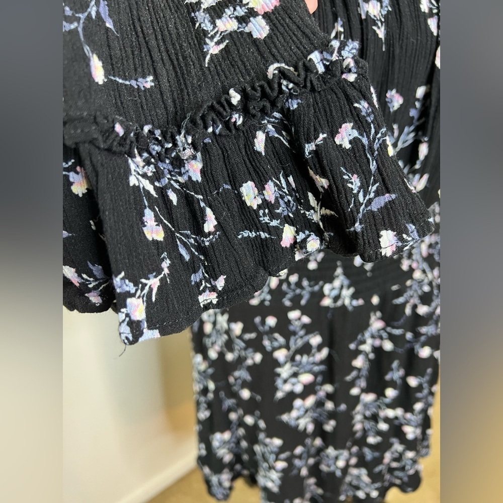 American Rag black floral long sleeve peasant dress. Lined, lightweight. Small - Picture 9 of 11